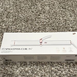 T3 SinglePass Curl 1.25" in White and Rose Gold